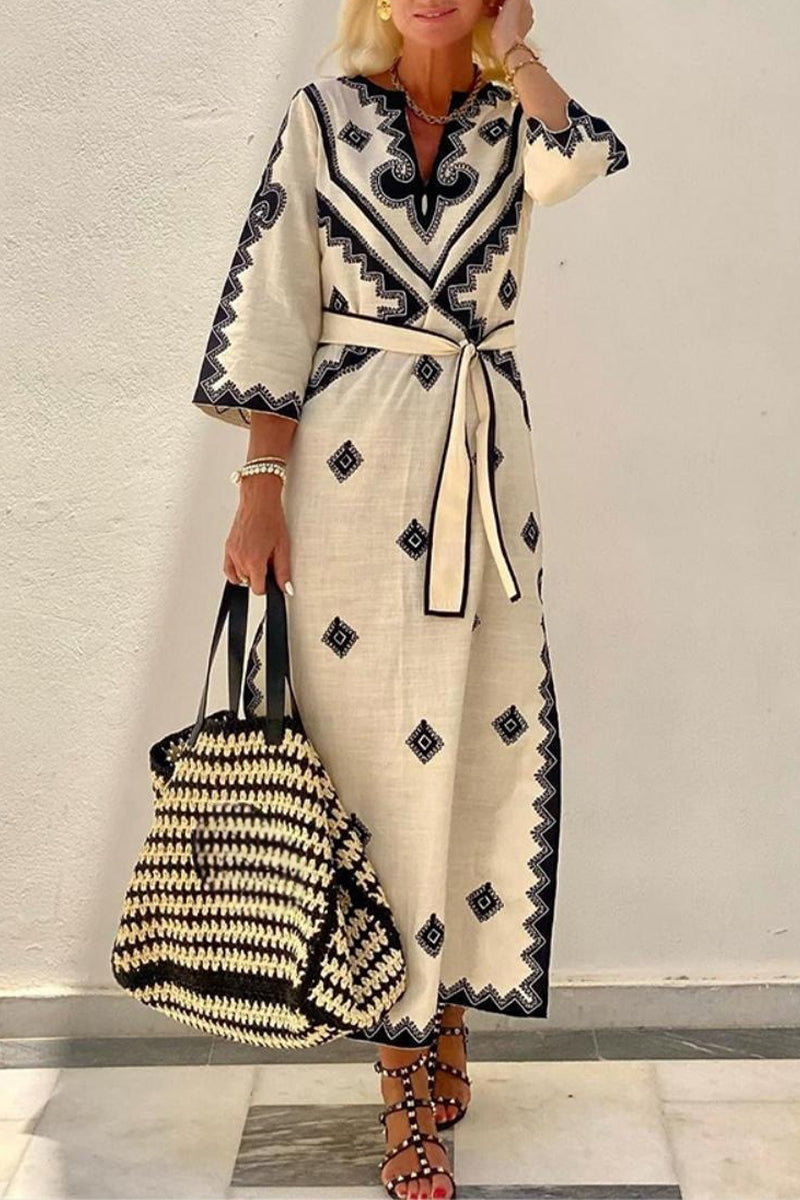 Vestido bohemio elegante con estampado geométrico y cinturón, escote en V, corte A (4 colores)