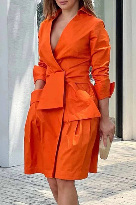 Vestido de traje informal de calle con cuello en V y bolsillos lisos y frenillo