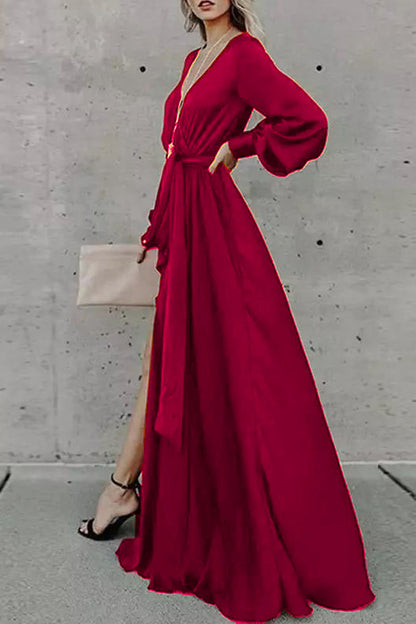 Vestido sexy de vendaje liso con cuello en V irregular