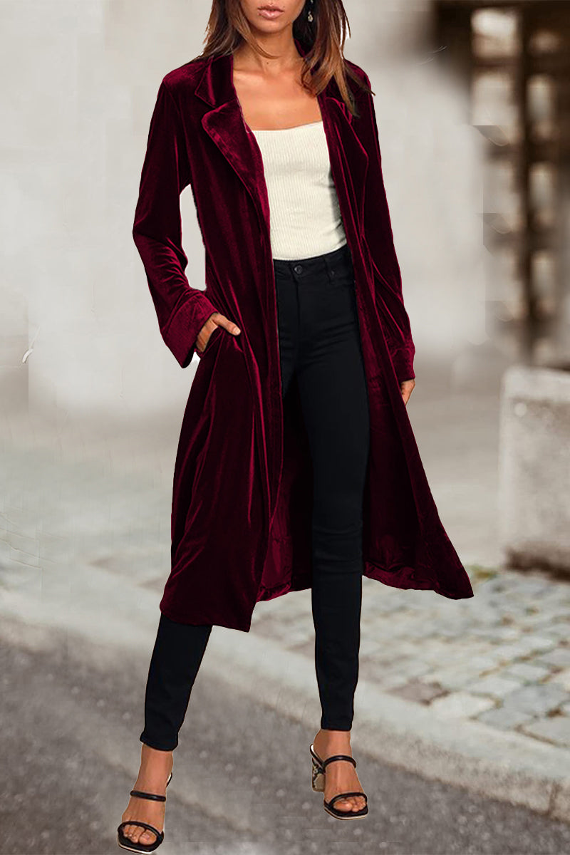 Prenda exterior elegante de estilo británico con cuello vuelto y bolsillos sólidos