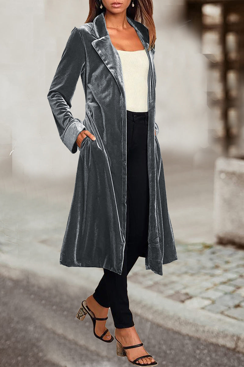 Prenda exterior elegante de estilo británico con cuello vuelto y bolsillos sólidos