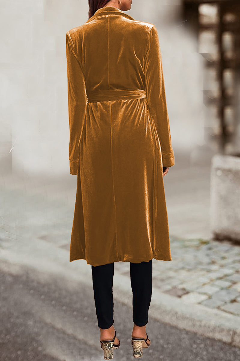 Prenda exterior elegante de estilo británico con cuello vuelto y bolsillos sólidos