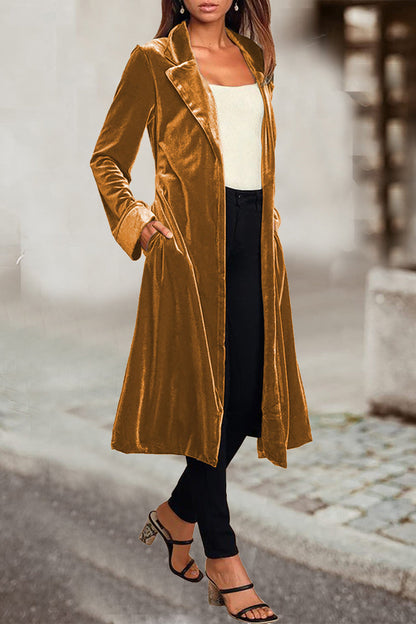 Prenda exterior elegante de estilo británico con cuello vuelto y bolsillos sólidos