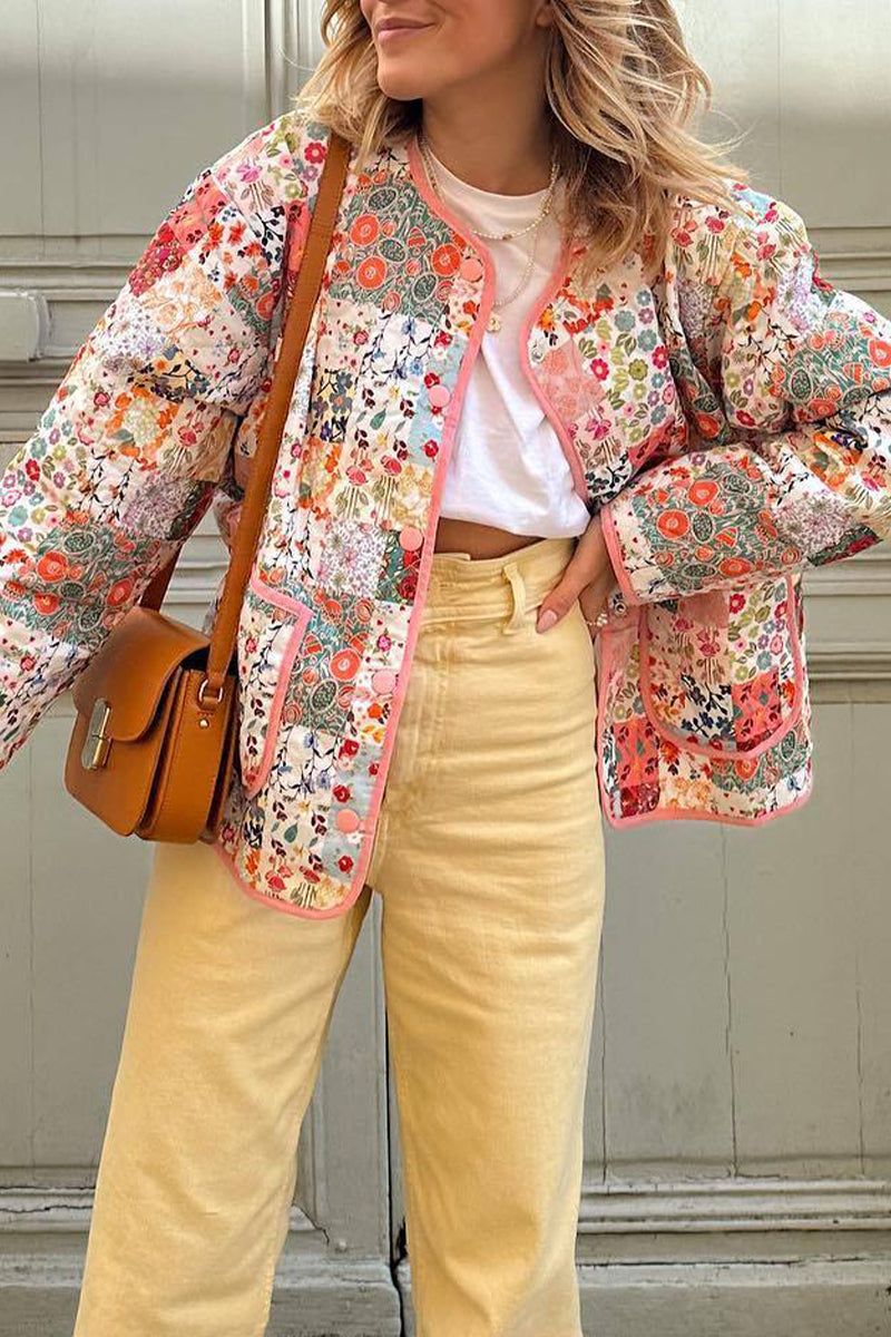 Prenda exterior con cuello en U y patchwork floral con estampado dulce