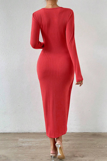 Elegante vestido de falda cruzada con cuello cuadrado y abertura sólida