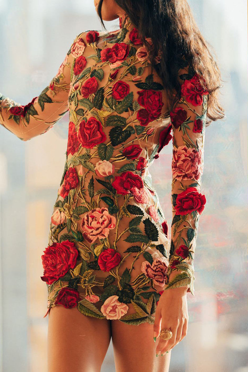 Vestidos sexys y elegantes con bordado de patchwork y cuello alto, falda cruzada