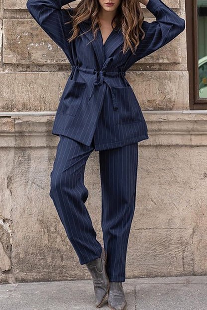 Conjunto de dos piezas de manga larga con cuello vuelto y rayas elegantes de estilo británico