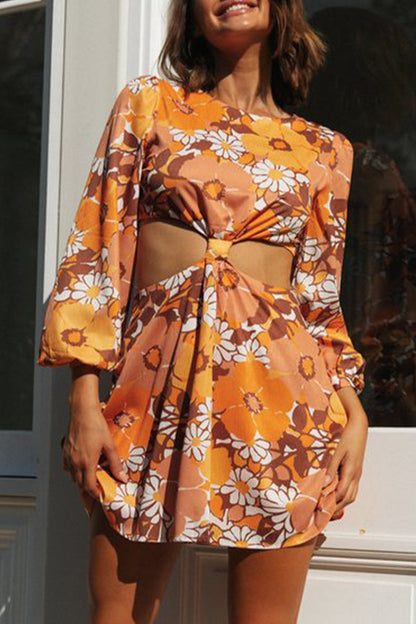 Vestido sexy con estampado floral ahuecado y cuello redondo