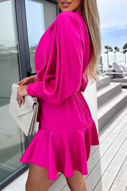 Vestidos elegantes y dulces de corte A con escote en V y volantes lisos