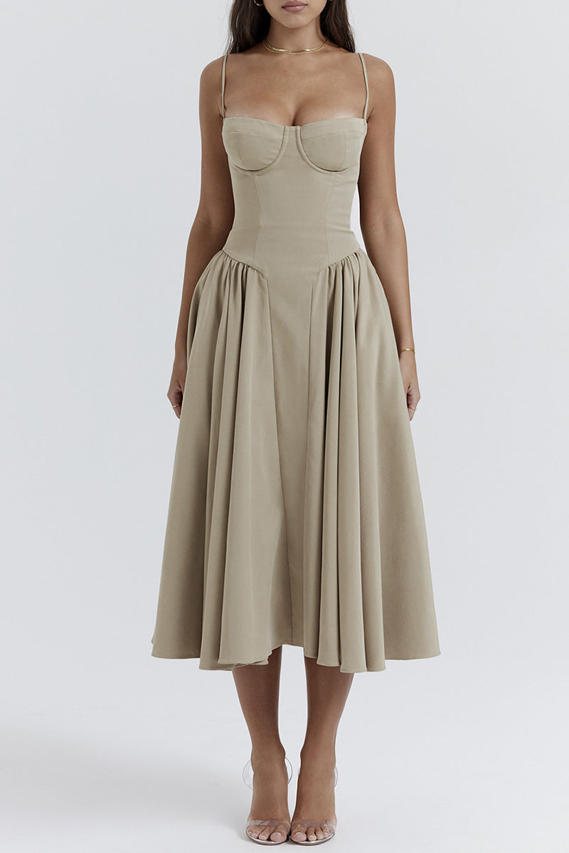Vestido vintage elegante de cuello cuadrado y pliegues lisos