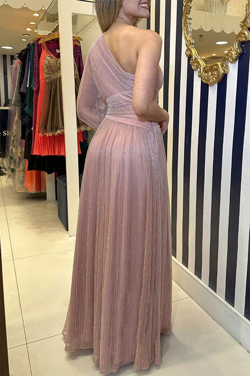Elegante vestido de noche con cuello oblicuo, lentejuelas y abertura sólida