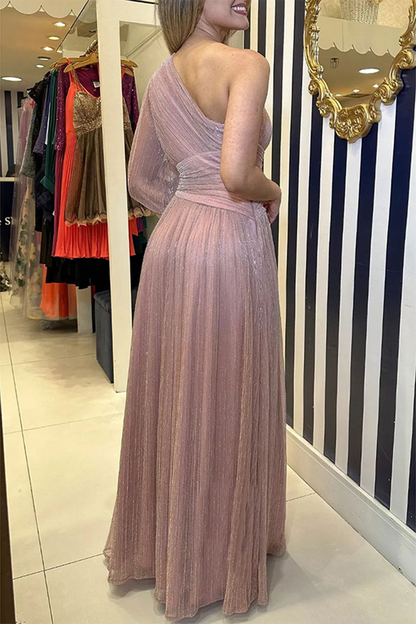 Elegante vestido de noche con cuello oblicuo, lentejuelas y abertura sólida