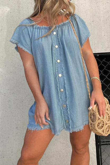 Vestido informal de manga corta con hombros descubiertos y borlas lisas