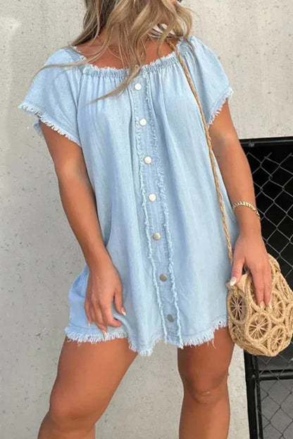 Vestido informal de manga corta con hombros descubiertos y borlas lisas