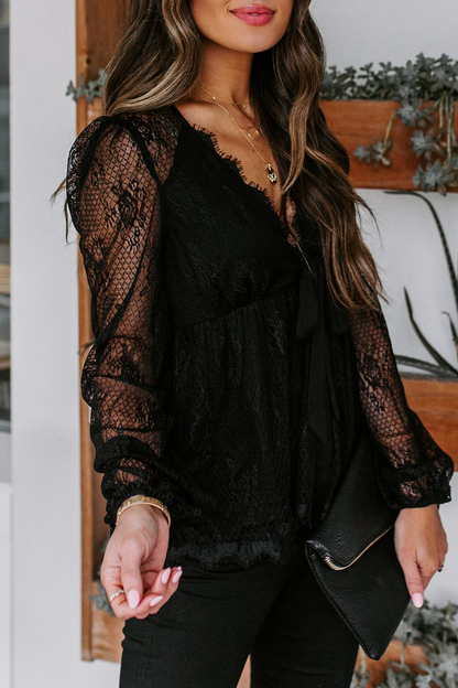 Elegante blusa de encaje sólido con lazo y cuello en V