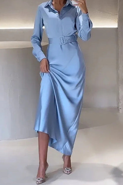 Elegante vestido camisero liso con cinturón y cuello vuelto