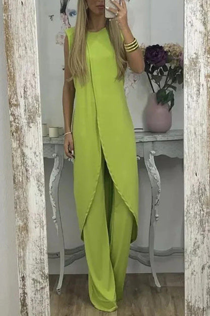 Conjunto informal de dos piezas con top sin mangas y abertura