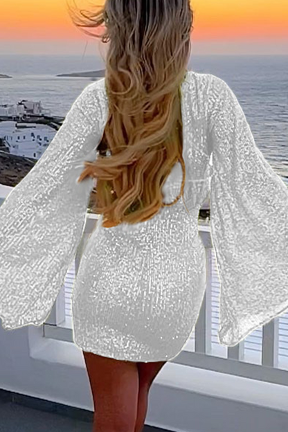 Elegantes vestidos de lentejuelas sólidas con cuello redondo y manga larga