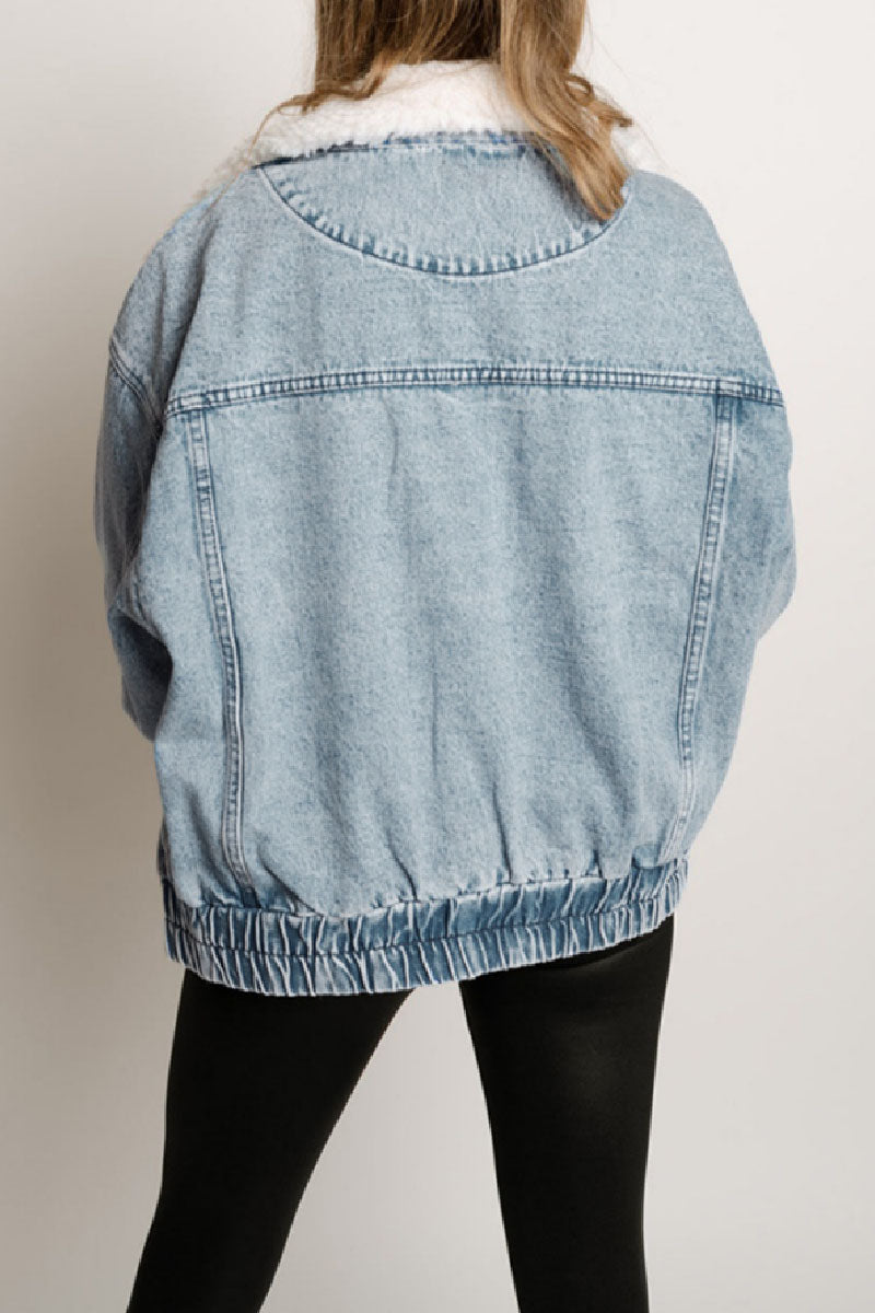 Chaqueta vaquera informal de manga larga con cuello vuelto y parches lisos