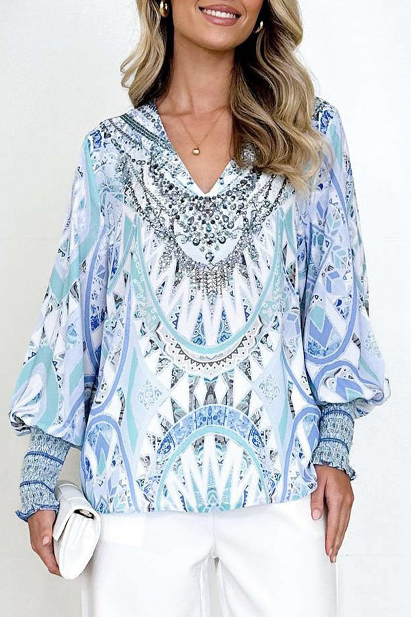 Blusas elegantes con cuello en V y estampados