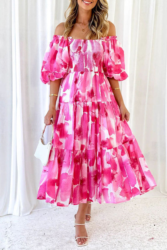Vestidos sexis con falda pastel y hombros descubiertos con patchwork floral