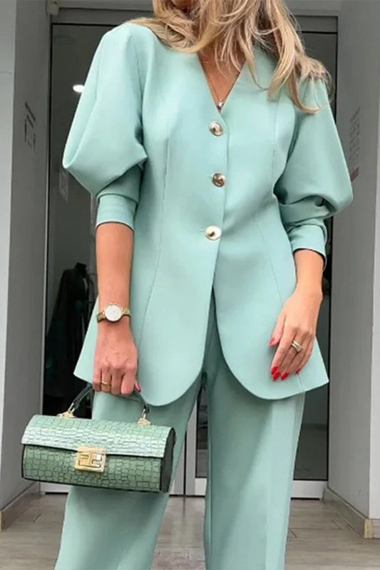 Elegante conjunto de dos piezas con cuello en V, manga larga y botones sólidos