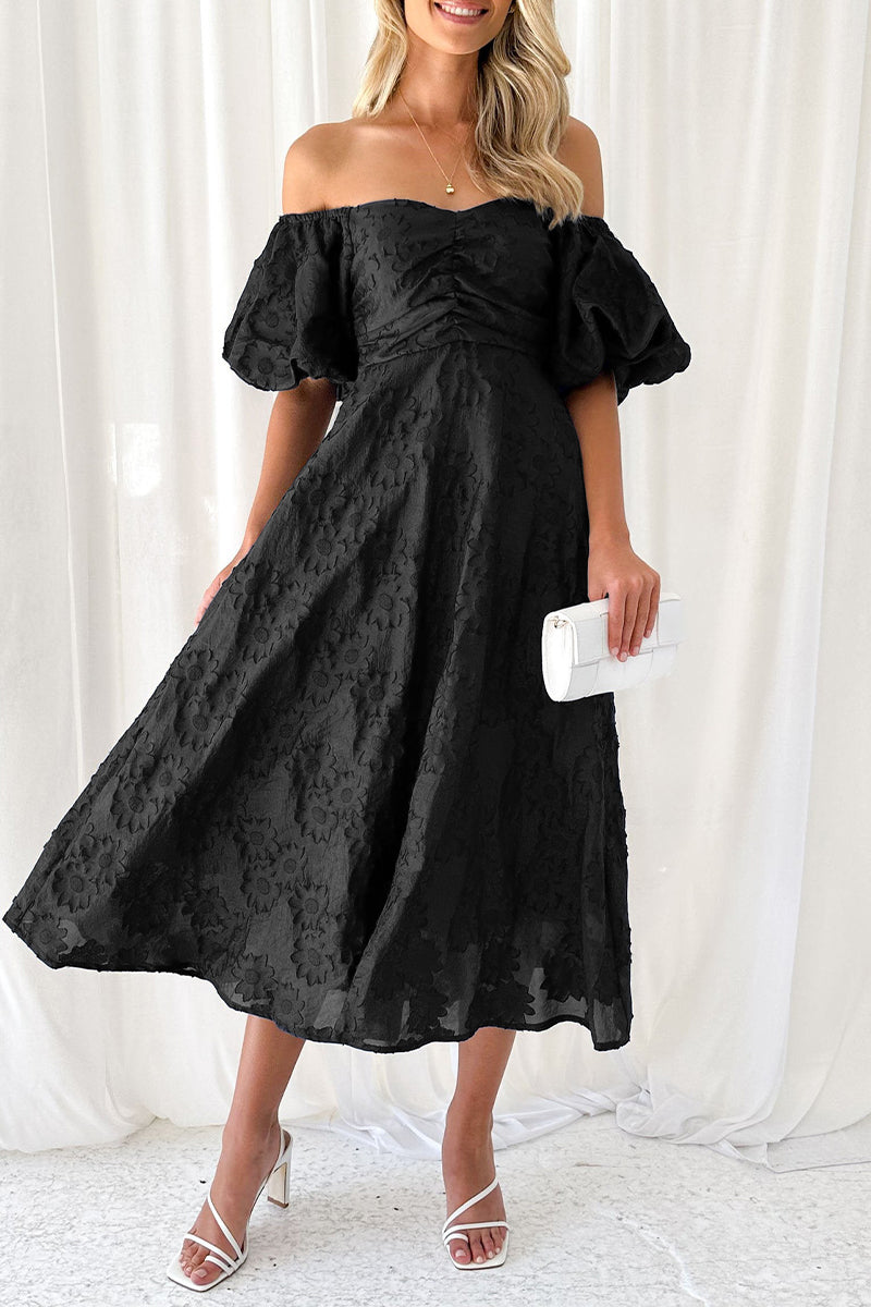Vestidos elegantes y dulces de corte A con hombros descubiertos y pliegues sólidos