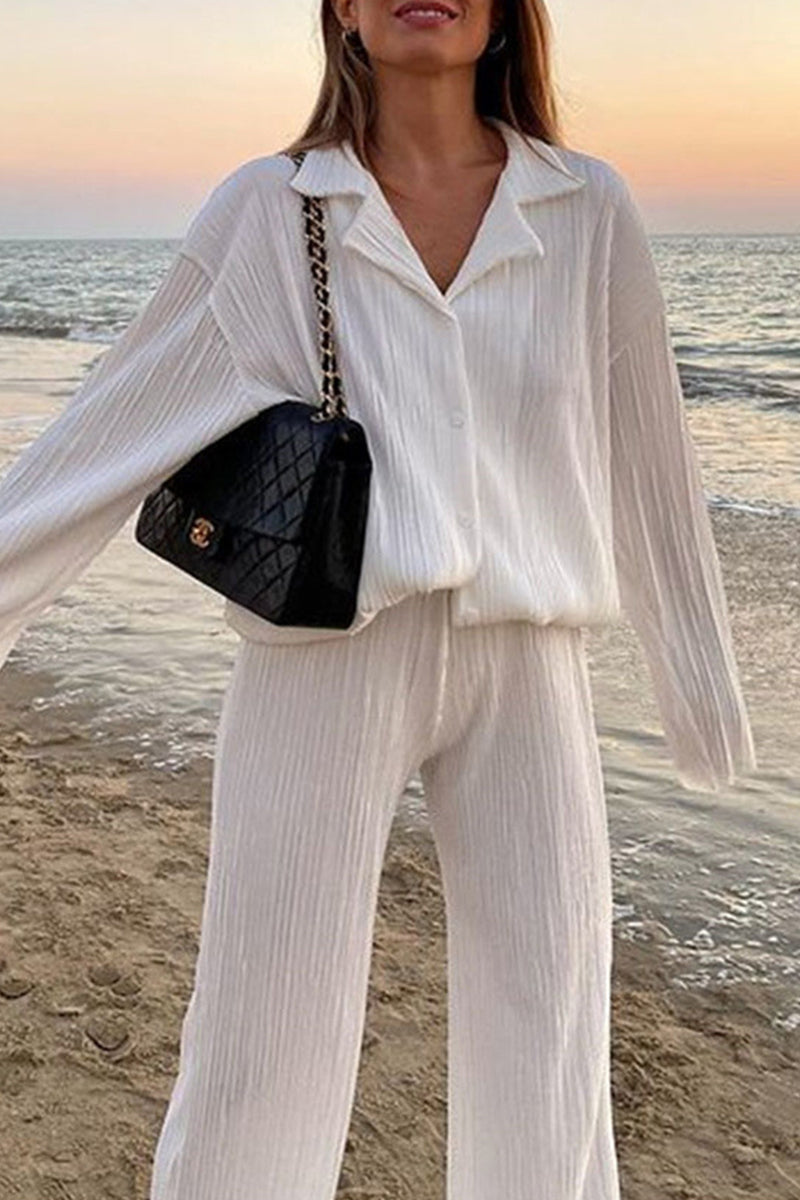 Conjunto informal de dos piezas con cuello vuelto, manga larga y botones sólidos