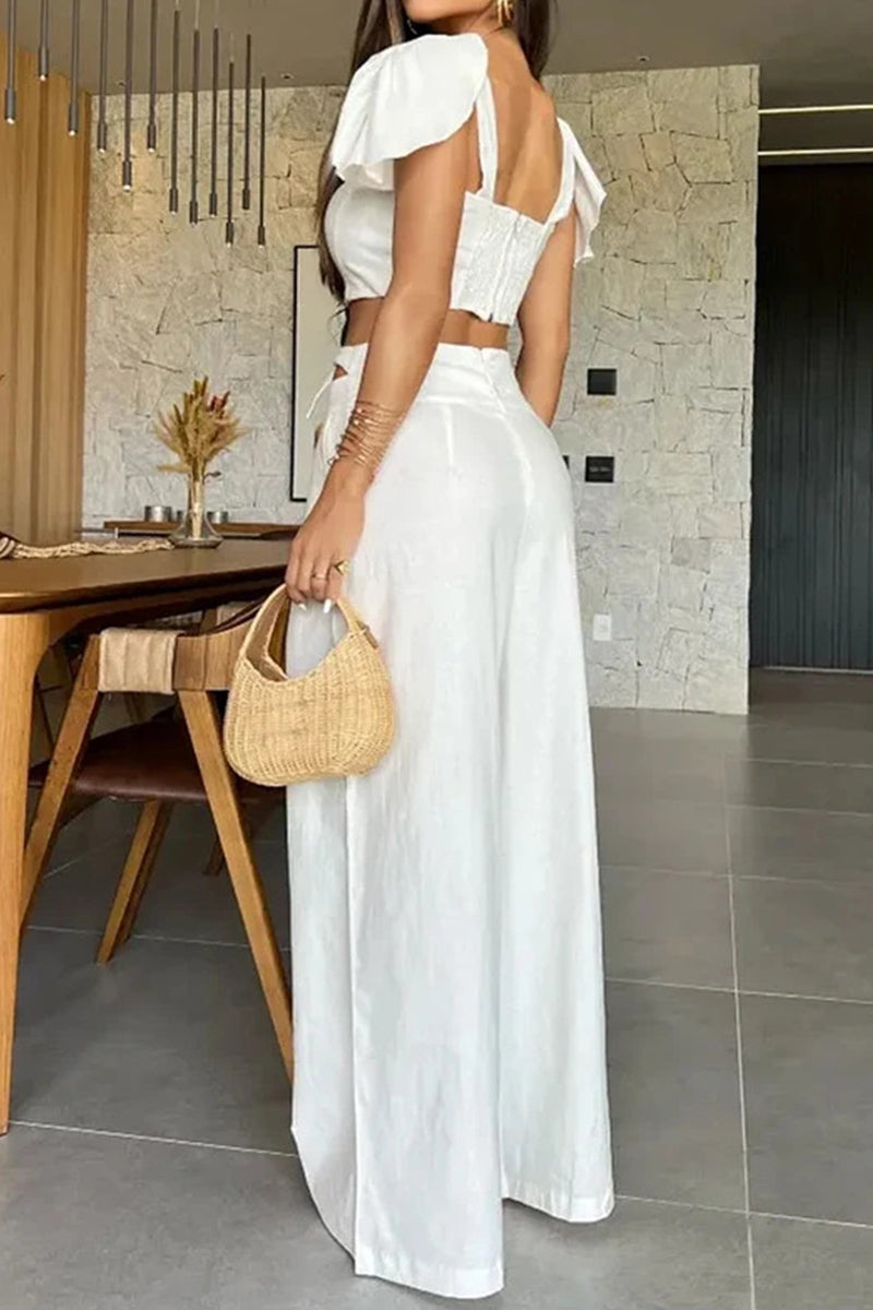Elegante conjunto de dos piezas de manga corta con cuello cuadrado transparente y ahuecado en color sólido