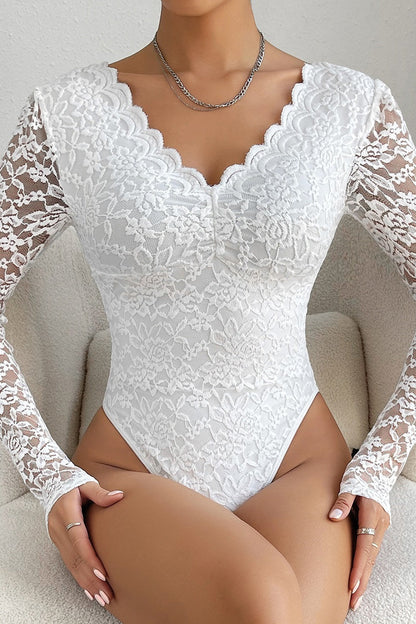 Body sexy ajustado con escote en V, espalda descubierta y parches sólidos transparentes