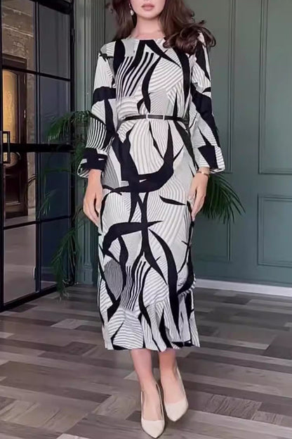 Elegante vestido de corte A con cuello redondo, estampado de rayas y cremallera en el cinturón