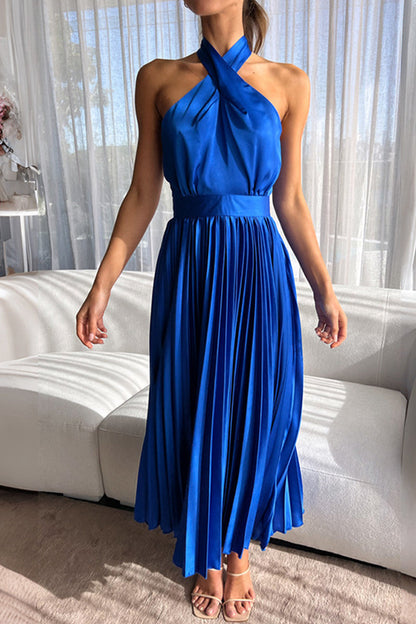 Elegantes vestidos halter con pliegues sólidos