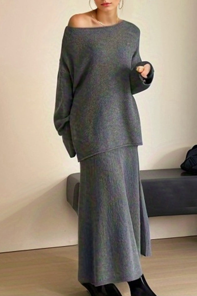 Elegante conjunto de dos piezas de manga larga con cuello redondo y estampado liso