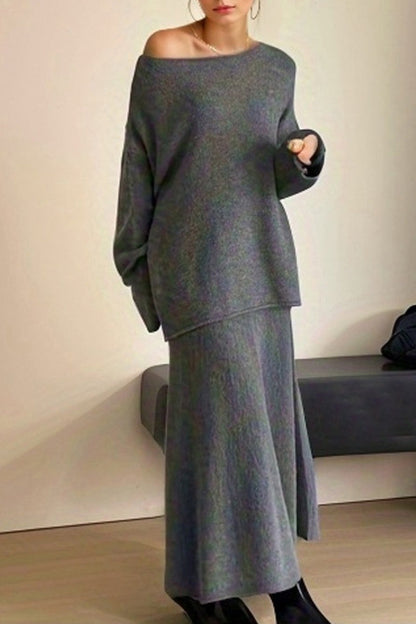 Elegante conjunto de dos piezas de manga larga con cuello redondo y estampado liso