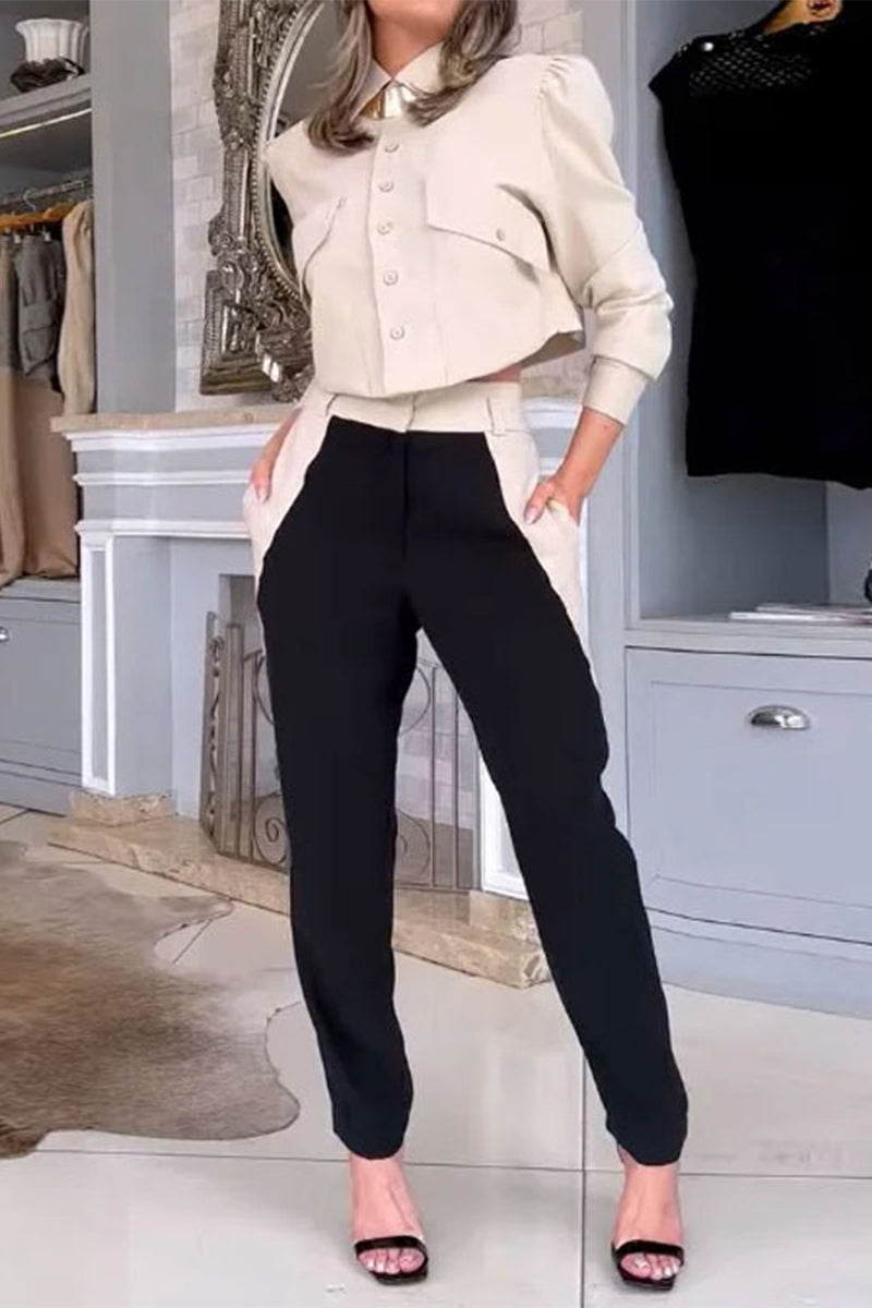 Conjunto informal de dos piezas con cuello vuelto, manga larga, bolsillo y bloques de color en contraste, estilo británico