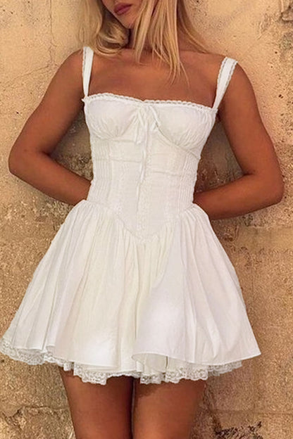 Vestido elegante y dulce con escote en U y encaje liso