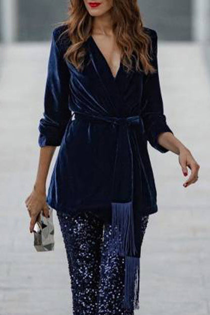 Prenda exterior elegante de estilo británico con cuello vuelto y frenillo liso con vendaje