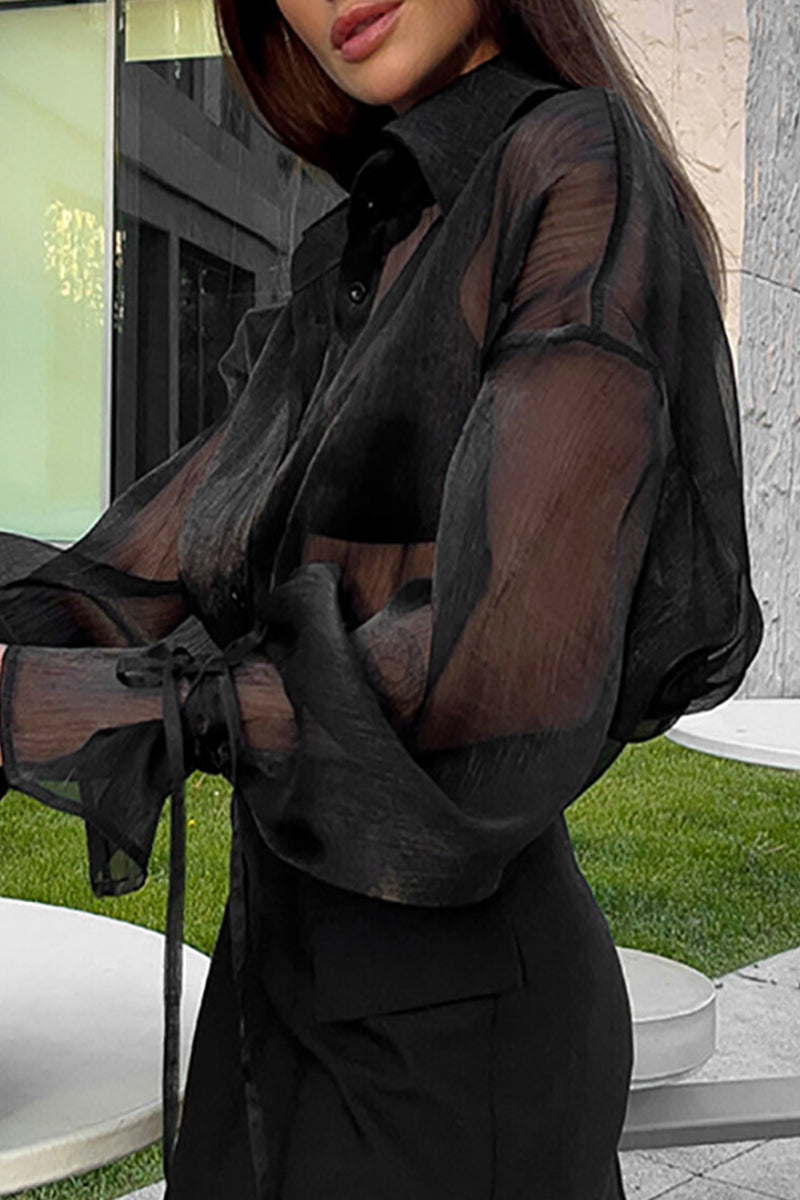 Tops sexys de malla transparente con cuello vuelto