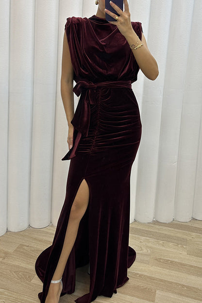 Vestidos de noche elegantes de celebridades con abertura sólida y cuello redondo asimétrico.
