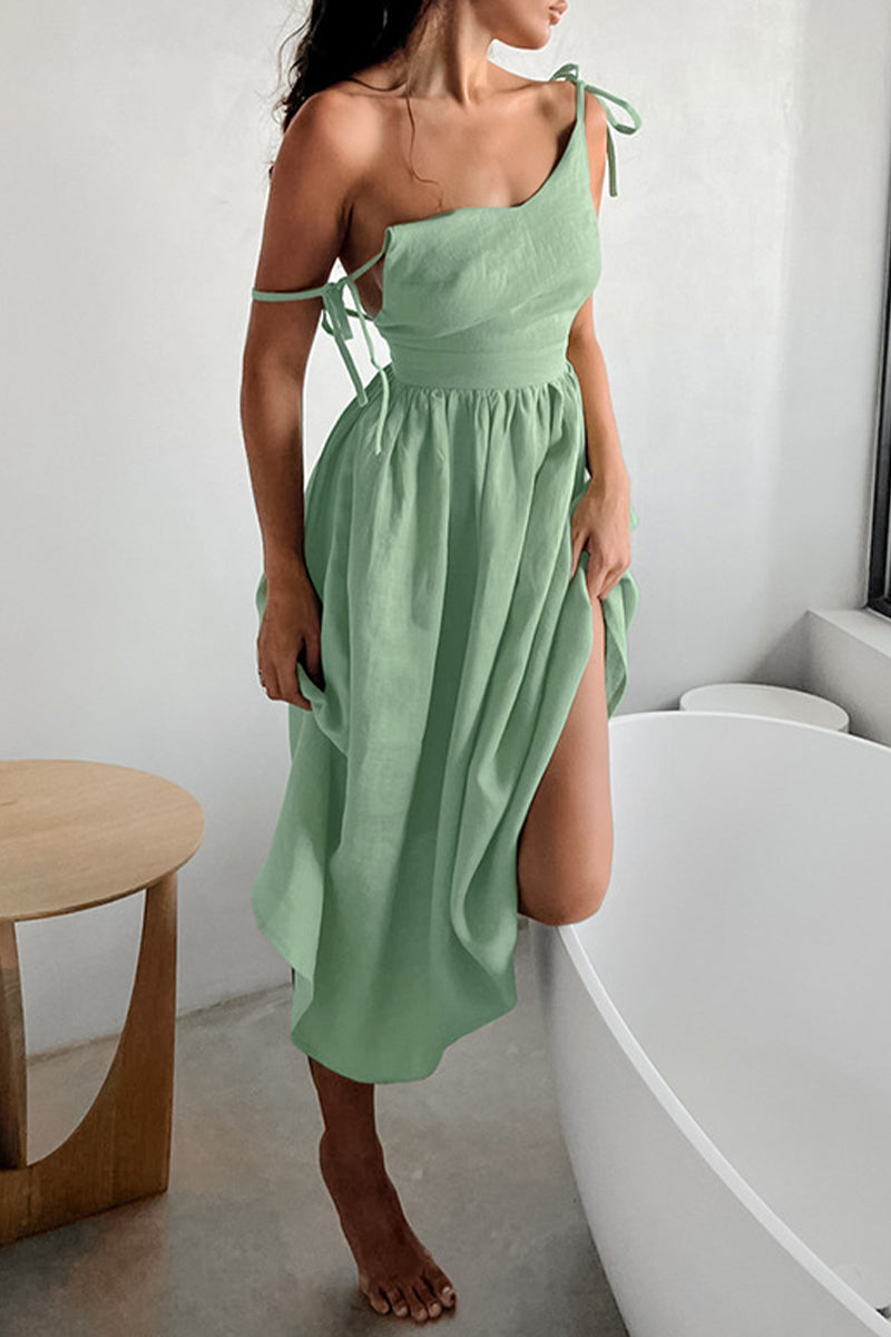 Vestido sexy de tirantes con escote en V y frenillo liso