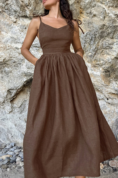 Vestido sexy de tirantes con escote en V y frenillo liso