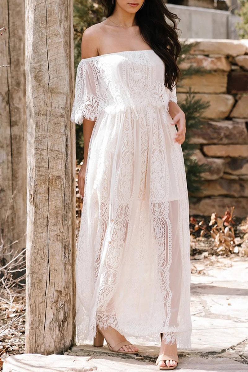 Elegante vestido de corte A con hombros descubiertos y encaje transparente