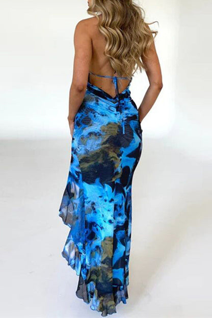 Vestido sexy de encaje con estampado de bultos y contraste de color, con orillo y cuello halter irregular.