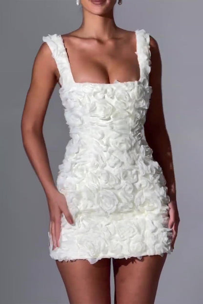 Vestidos elegantes y dulces con apliques sólidos y cuello cuadrado y falda cruzada