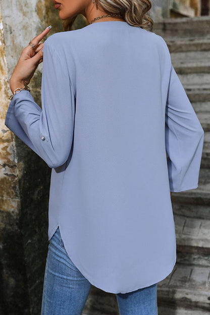 Tops casuales sencillos con cuello en V, botones lisos y pliegues