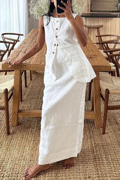 Elegante conjunto de dos piezas sin mangas con cuello redondo y hebilla sólida