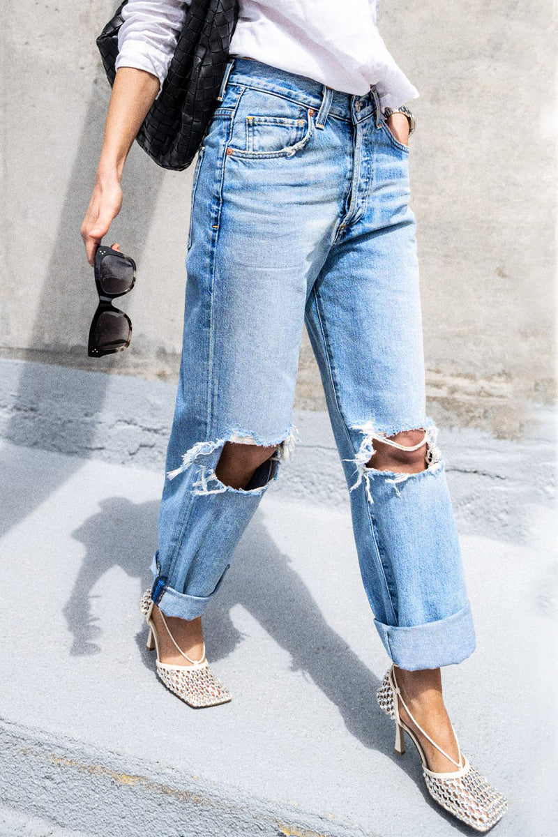 Pantalones vaqueros holgados con rotos y ropa deportiva informal