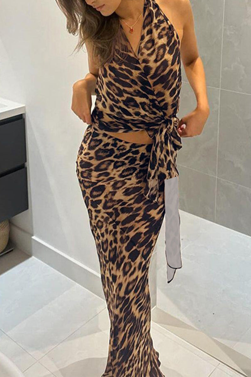 Conjunto de dos piezas con estampado vintage sexy de leopardo, vendaje, espalda descubierta, orillo fibroso, escote en V y sin mangas