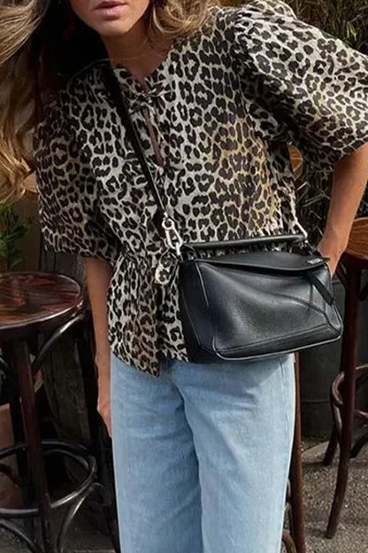 Tops sexys con cuello redondo y frenillo de leopardo con estampado vintage