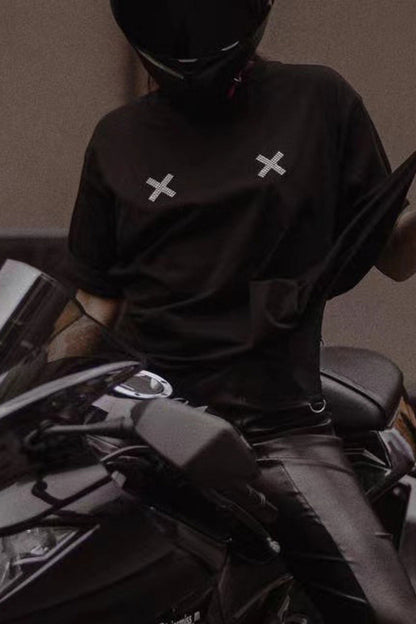 Camisetas informales asimétricas con cuello redondo y letras en forma de corazón